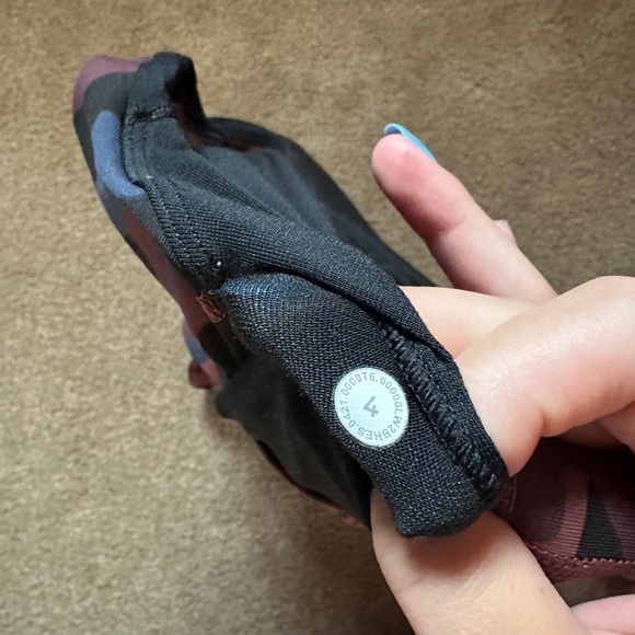 Lululemon Energy Bra - Picture 4 of 5